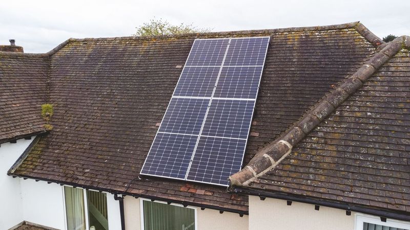 advantage of solar panels