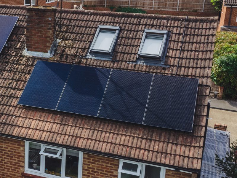 how many solar panels uk