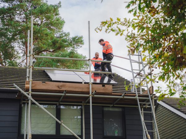 solar panel installation camberley